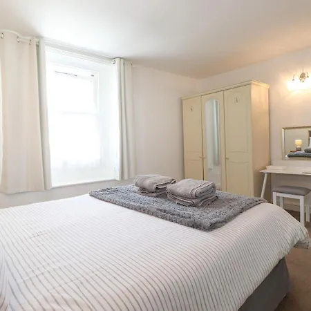 Holly Holiday home *