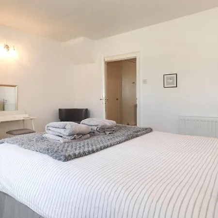 Holly Holiday home *